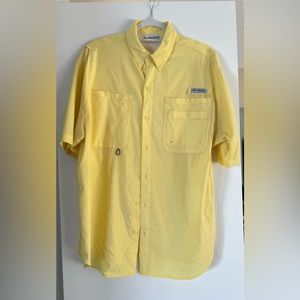 Columbia men’s PFG Omni-shade shirt.
